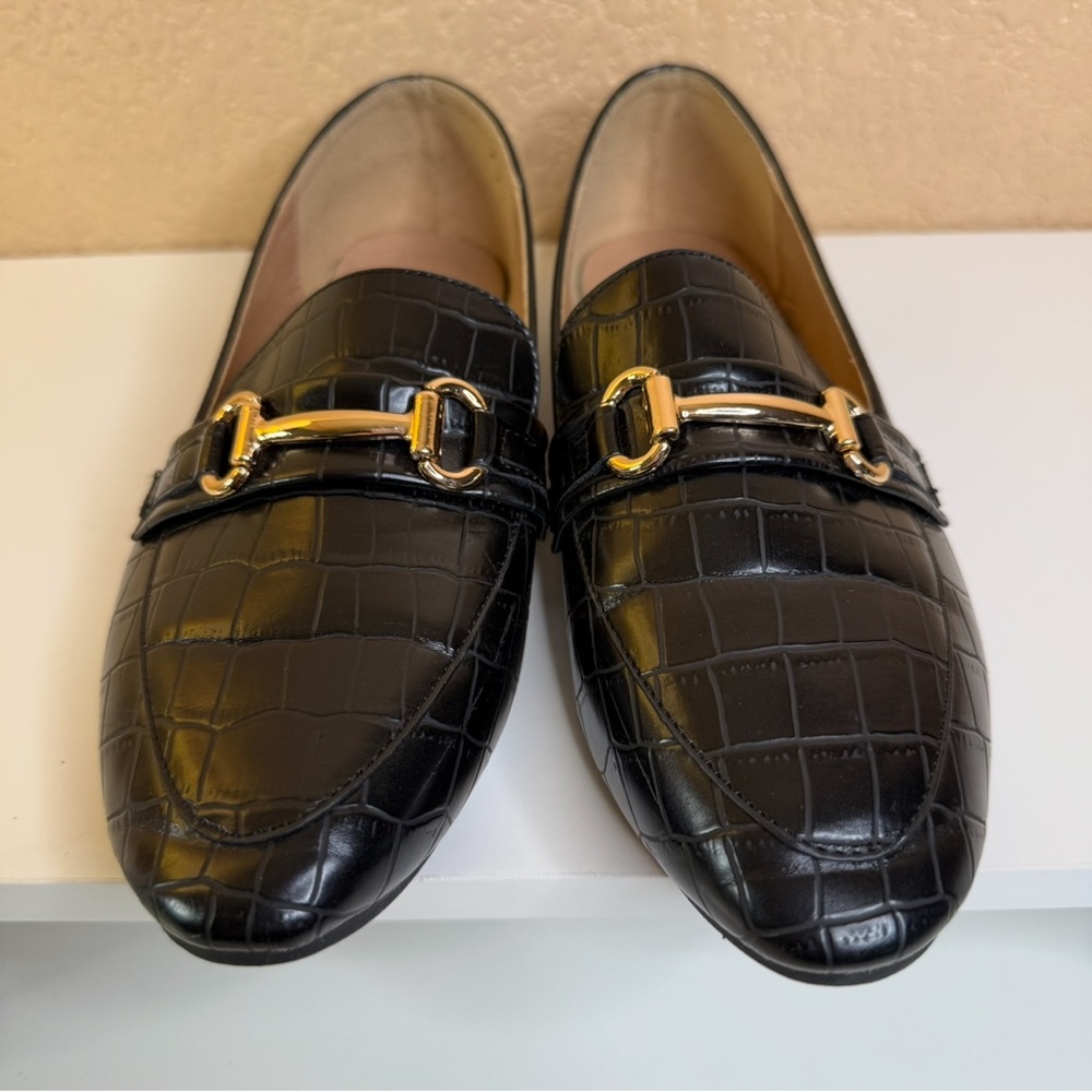 Croc Effect Chain Loafers - Picture 4 of 11